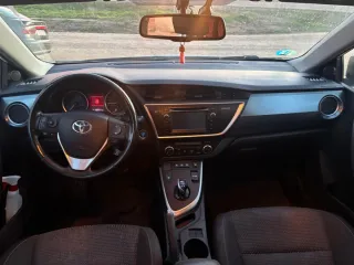 Toyota Auris 2015
