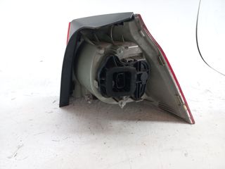 PILOTO TRASERO IZQUIERDO VOLKSWAGEN GOLF V (1K1)