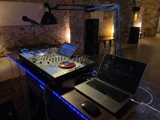 Controladora DJ Denon Prime 4