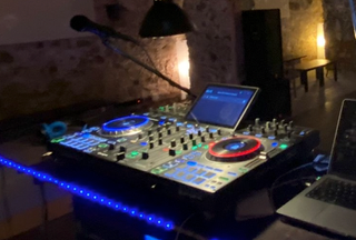 Controladora DJ Denon Prime 4