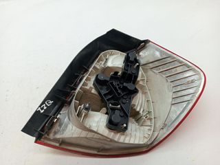 PILOTO TRASERO IZQUIERDO BMW SERIE 1 BERLINA (E81/E87) (5)