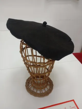 Lote Gorras y Boinas Mujer