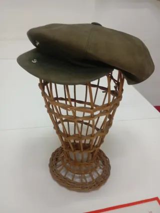 Lote Gorras y Boinas Mujer