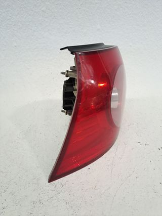 PILOTO TRASERO IZQUIERDO VOLKSWAGEN GOLF IV (1J1)