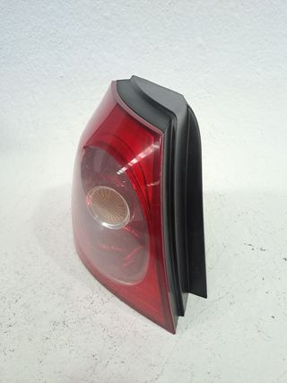 PILOTO TRASERO IZQUIERDO VOLKSWAGEN GOLF IV (1J1)