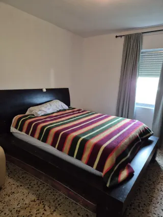 Alquilo habitación con baño cocina muy ordenado b