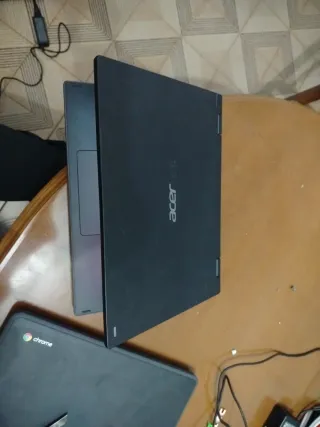 Acer Tablet Portátil Negra