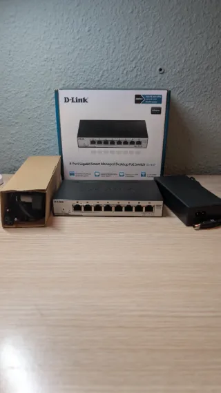 Switch PoE D-Link 8 Puertos Gigabit 1000 Mbps