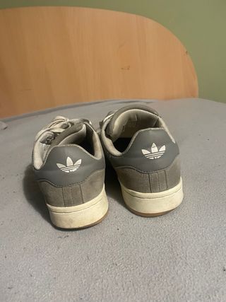 Adidas Campus grises talla 41