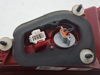 PILOTO TRASERO IZQUIERDO INTERIOR HYUNDAI I20 ACTIVE (2)