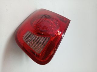 PILOTO TRASERO DERECHO INTERIOR HYUNDAI SANTA FE (BM) (2)