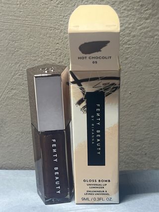 Fenty Beauty Gloss Bomb Hot Chocolit 05