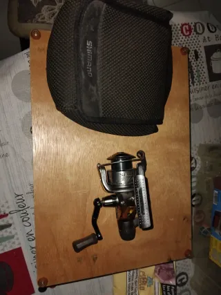 Carrete de pesca Shimano SEIDO2500Ra