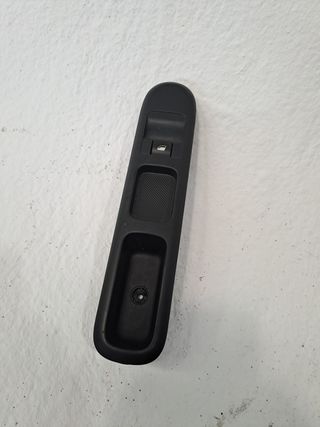 MANDO ELEVALUNAS DELANTERO DERECHO PEUGEOT 3008 (3)