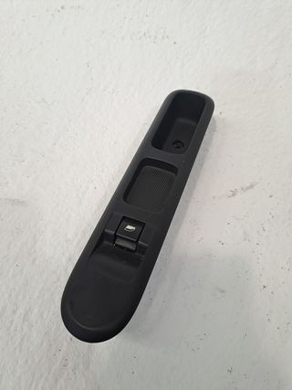 MANDO ELEVALUNAS DELANTERO DERECHO PEUGEOT 3008 (3)