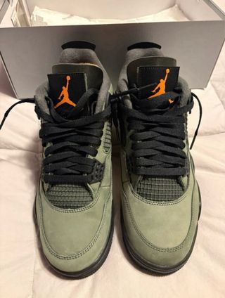 Jordan 4 x Undefeated