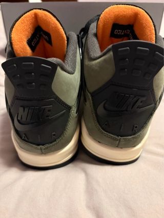 Jordan 4 x Undefeated