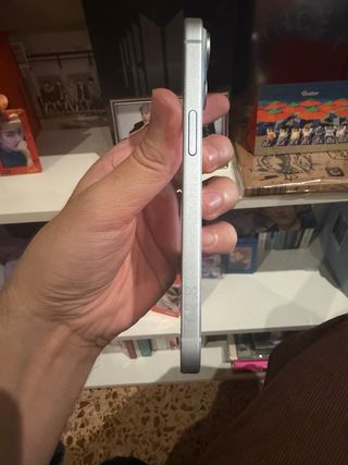 iPhone 15 128GB Blanco Como Nuevo.