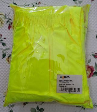 Traje de lluvia Worko amarillo nuevo