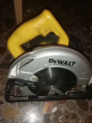 Sierra Circular DeWalt