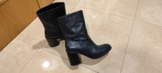 Botines negros tacón Zara