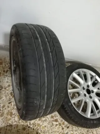 Llantas 17 de aluminio con neumáticos