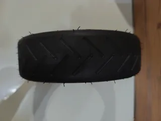 Neumático y cámara patinete eléctrico