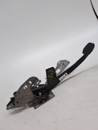 PEDAL FRENO FORD KUGA (CBS) (2)