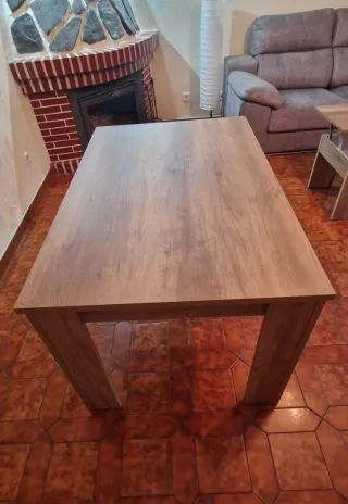 Mesa de salón extensible