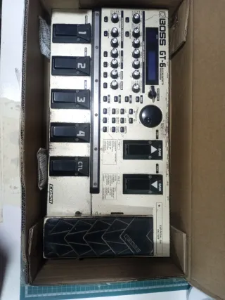 Pedalera efectos Boss GT-6