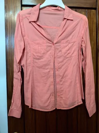 Camisa rosa de manga larga