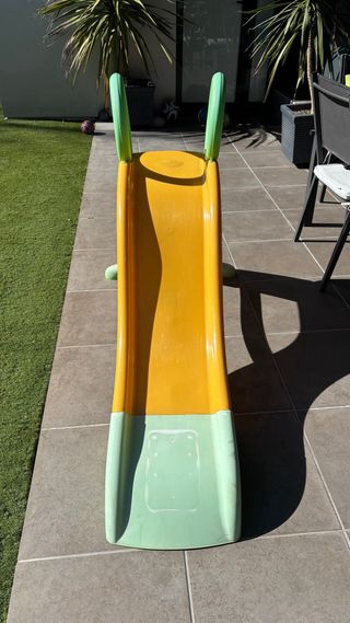 Tobogán infantil de plástico