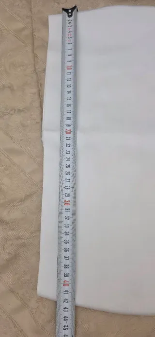 Vestido corto blanco y dorado