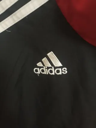 Chaqueta Adidas Retro Negra y Roja
