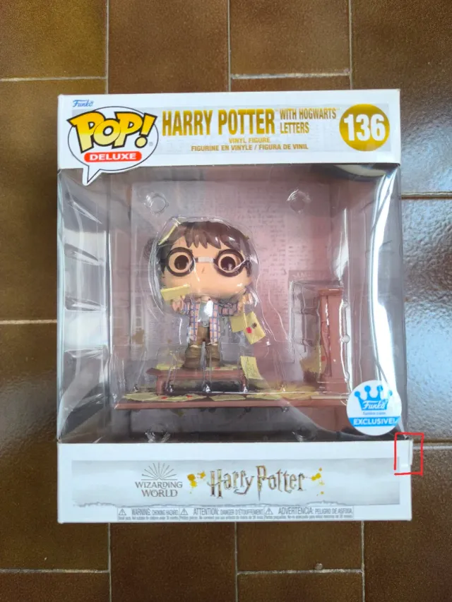 Funko Pop Harry Potter with letters 136 Deluxe