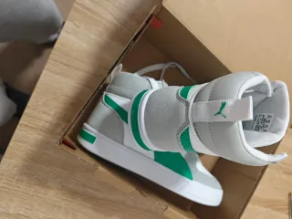 Sneakers Puma Verdi e Bianche Taglia 40 nuove