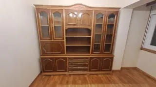 Mueble antiguo madera y cristal