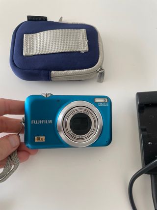 Cámara Fujifilm Digital Azul 12MP