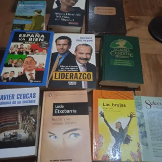 Libros antiguos, modernos, atlas, etc.