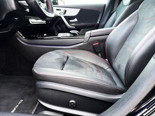 Mercedes CLA 200 AMG LINE con TECHO SOLAR, CAR PLAY...