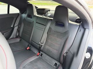 Mercedes CLA 200 AMG LINE con TECHO SOLAR, CAR PLAY...