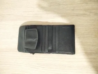 Cartera de piel auténtica grabada