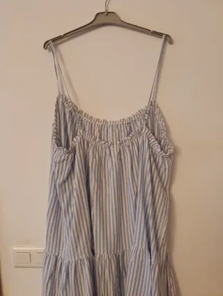 Vestido de tirantes a rayas