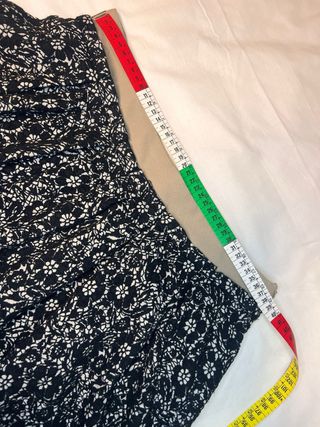 Minifalda Massimo Dutti floral T.38