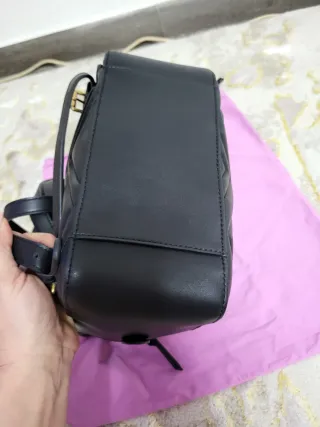 Mochila Gucci Negra Matelassé GG Marmont