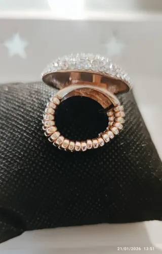 Anillo cocktail ajustable.