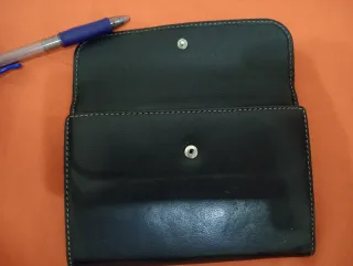 Cartera de cuero grande con gran cabida