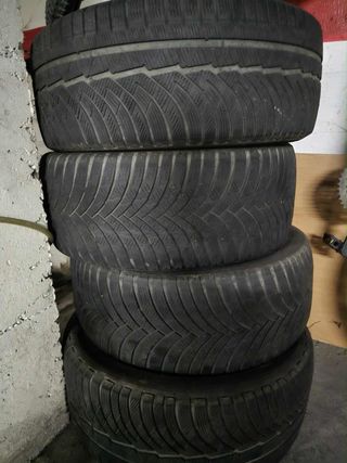 Neumáticos 245/40 R18
