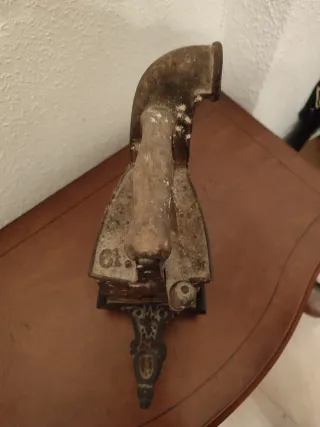 Plancha de hierro antigua