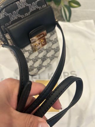 Bolsito Michael Kors Original Beige y Negro